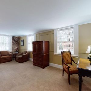 Traditional Room